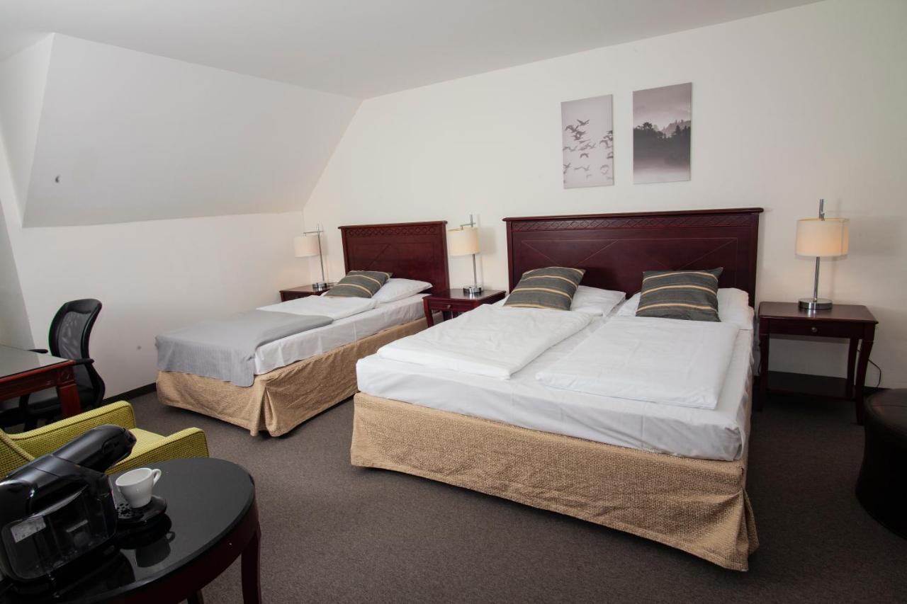 Hotel Petrovy Kameny Karlova Studánka Esterno foto