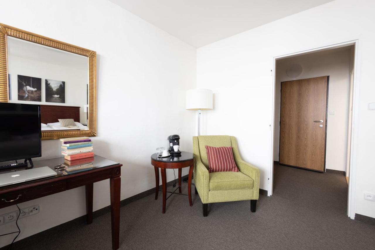 Hotel Petrovy Kameny Karlova Studánka Esterno foto