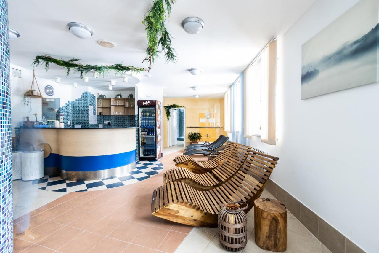 Hotel Petrovy Kameny Karlova Studánka Esterno foto